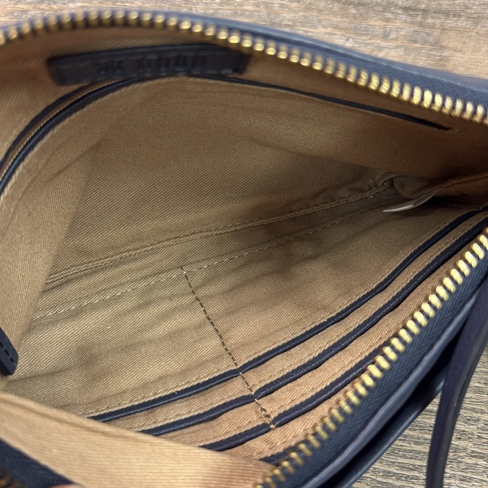 HOBO Waver Leather Wristlet Wallet Clutch -Navy Blue - Picture 7 of 11